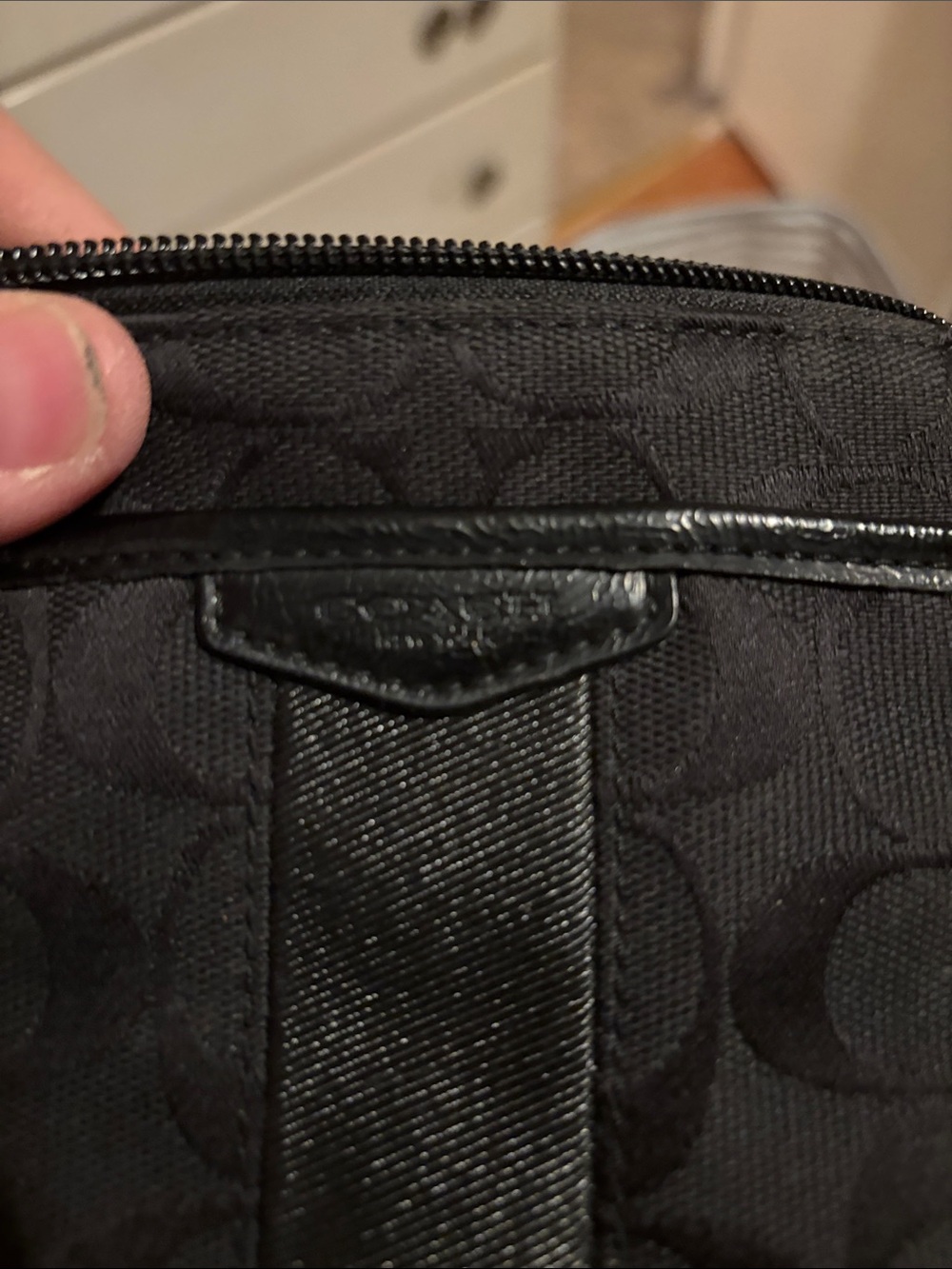 Coach Black Crossbody Sling Bag - Casual Everyday Carry - Picture 2 of 4
